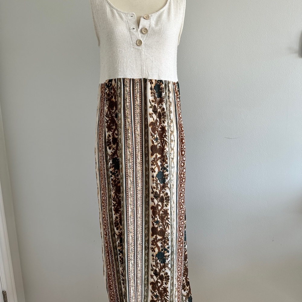 Vintage Sleeveless Maxi Dress